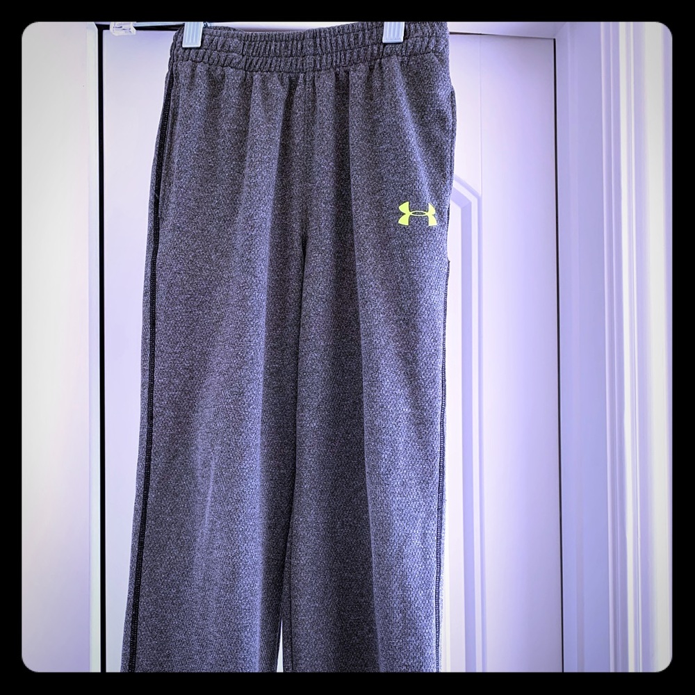 Boys size 6 Under Armour Pants